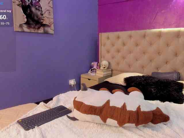 LittleCheerry webcam