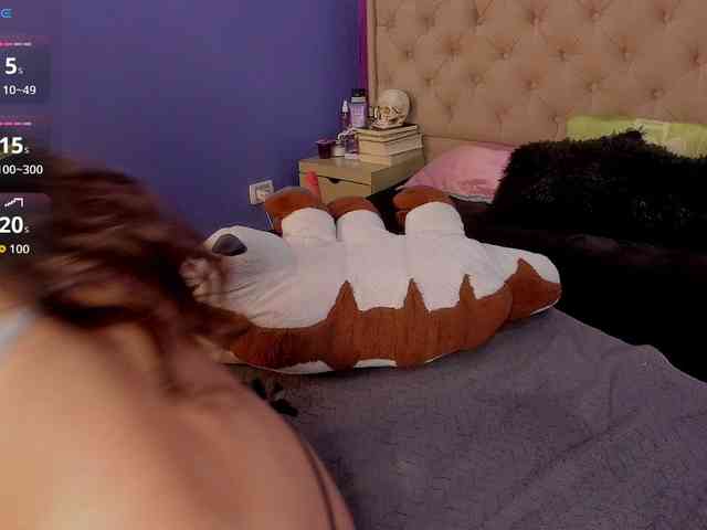 LittleCheerry webcam