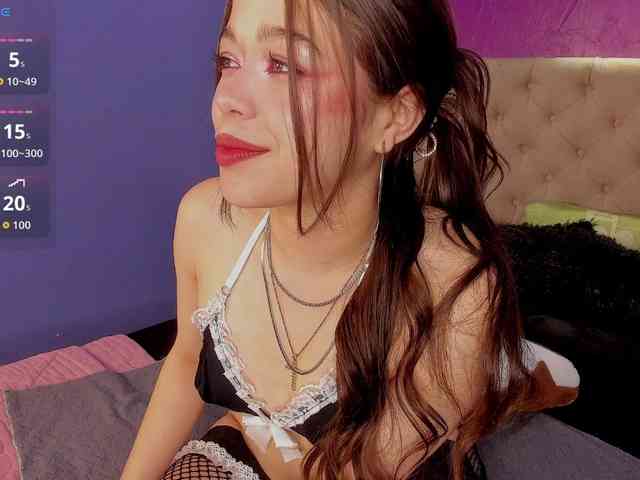 LittleCheerry webcam