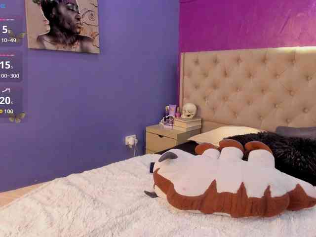 LittleCheerry webcam