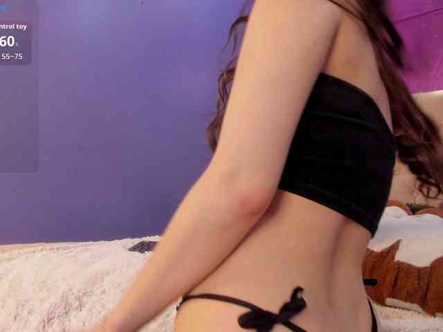 LittleCheerry webcam