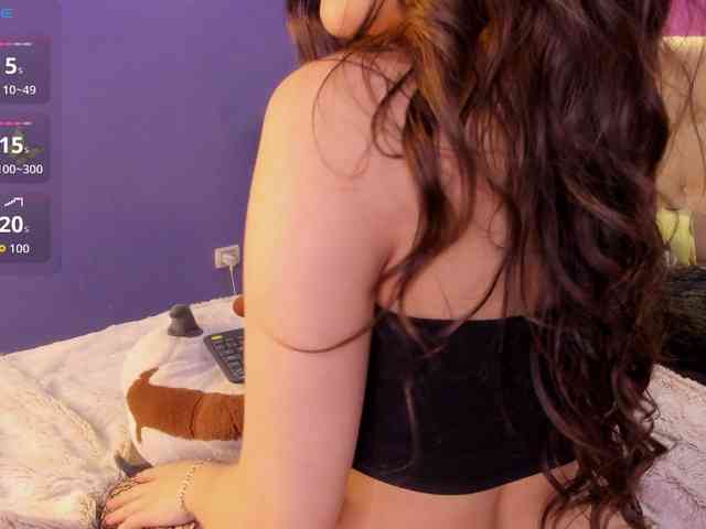 LittleCheerry webcam