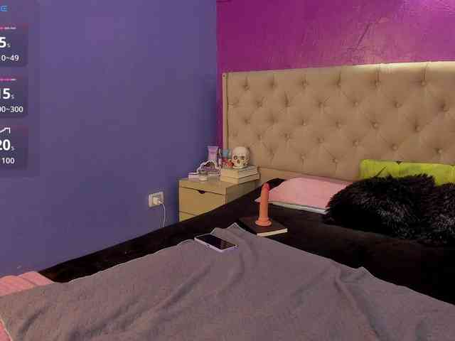 LittleCheerry webcam