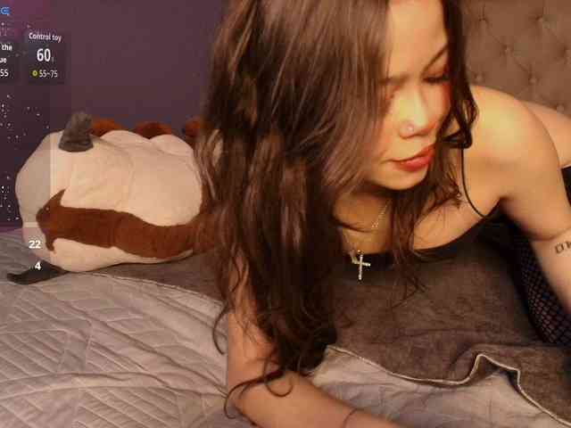 LittleCheerry webcam