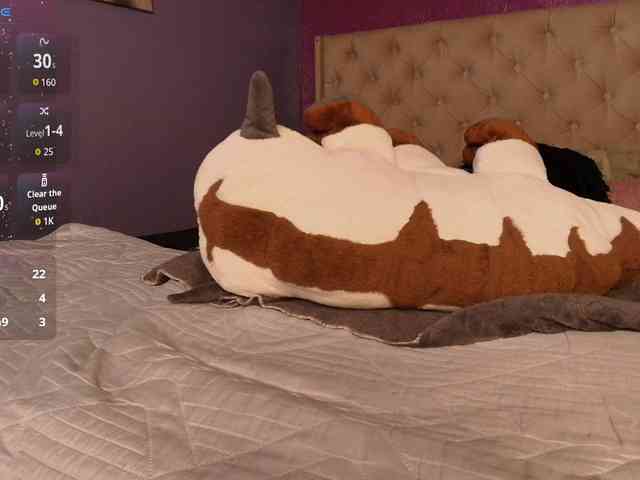 LittleCheerry webcam