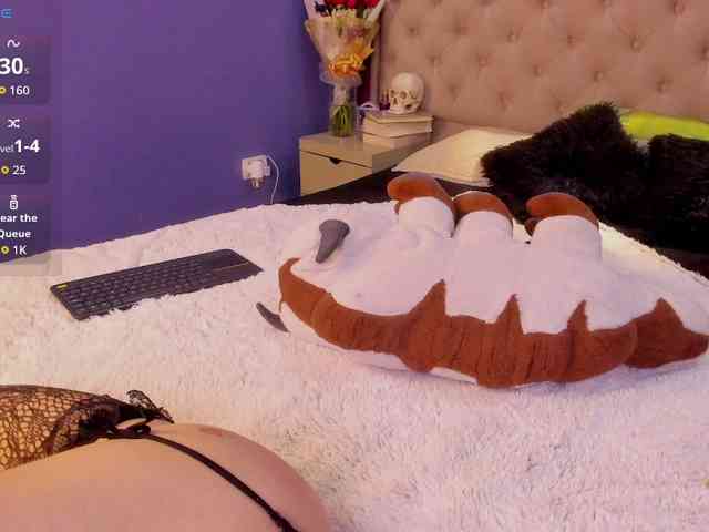 LittleCheerry webcam