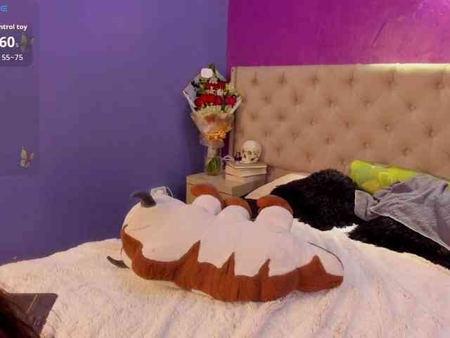 LittleCheerry webcam