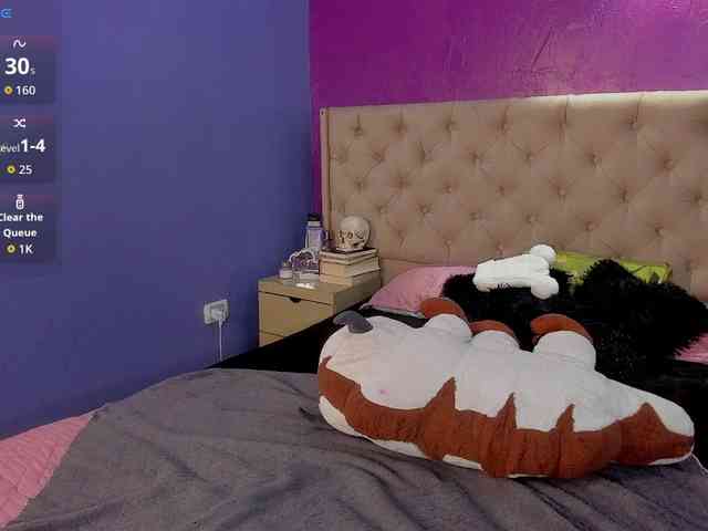 LittleCheerry webcam