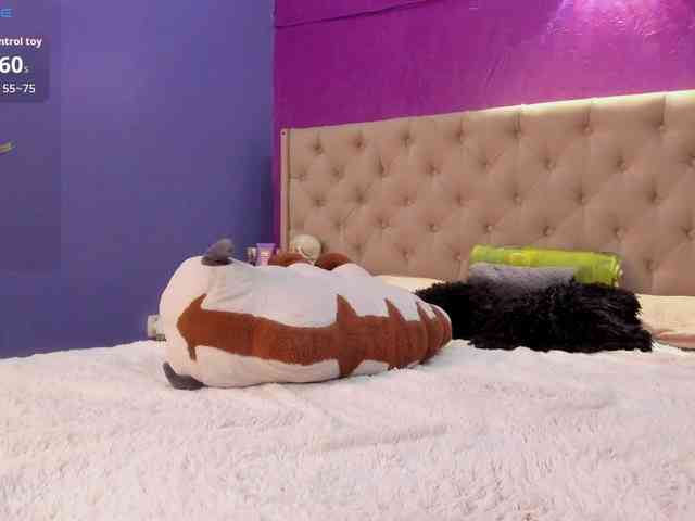 LittleCheerry webcam