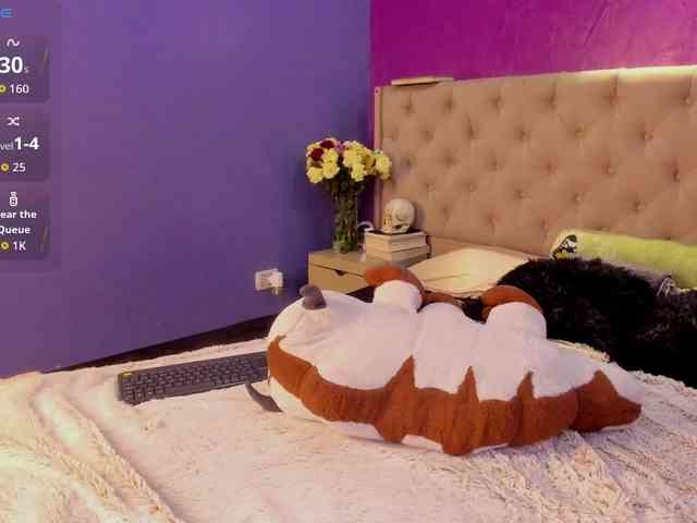 LittleCheerry webcam