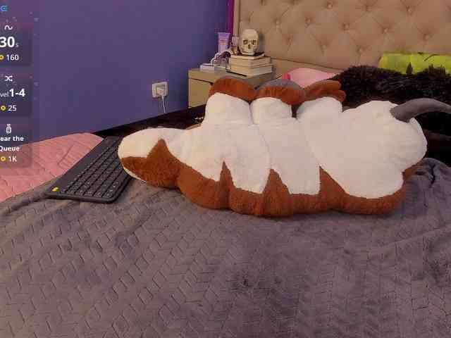 LittleCheerry webcam