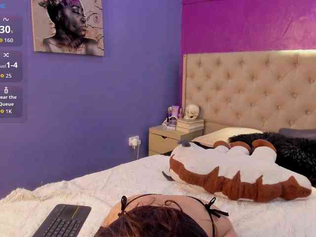 LittleCheerry webcam