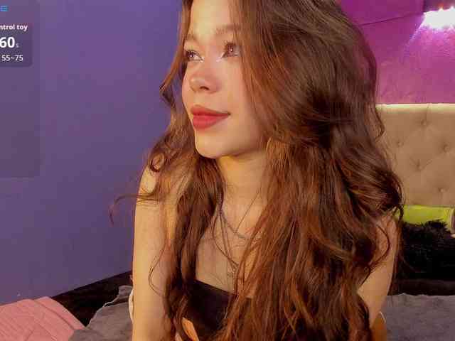 LittleCheerry webcam