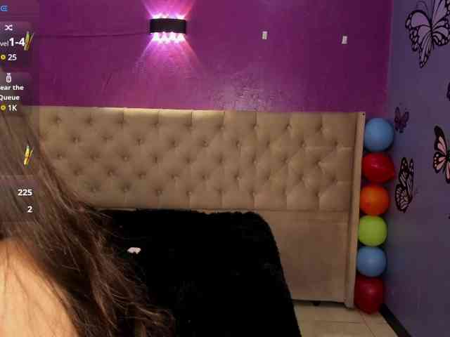 LittleCheerry webcam