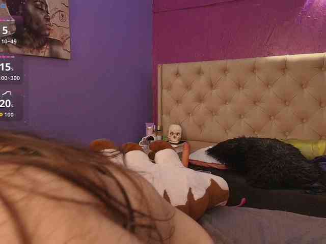 LittleCheerry webcam