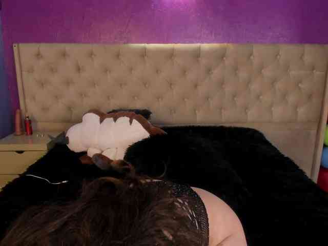 LittleCheerry webcam