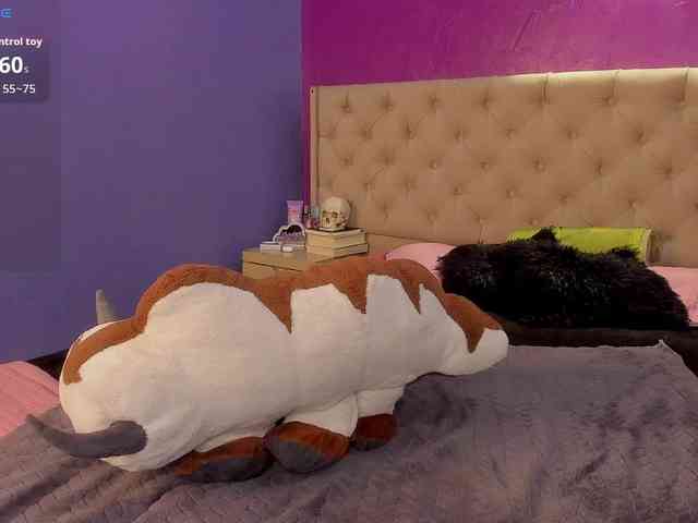 LittleCheerry webcam