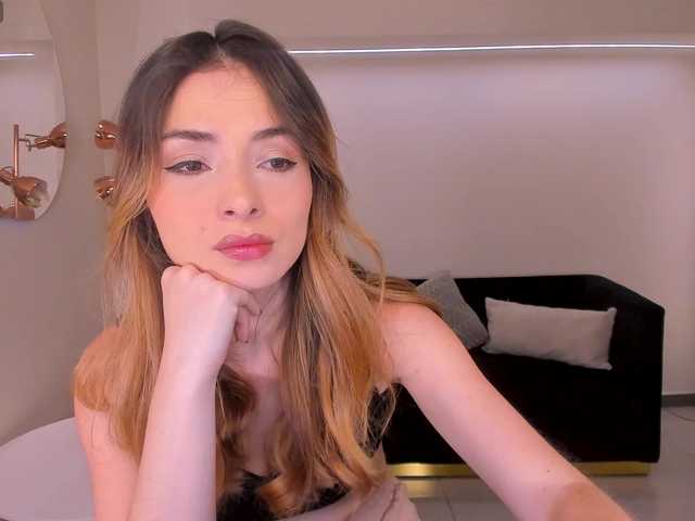 StacyWoods's BongaCams show and profile