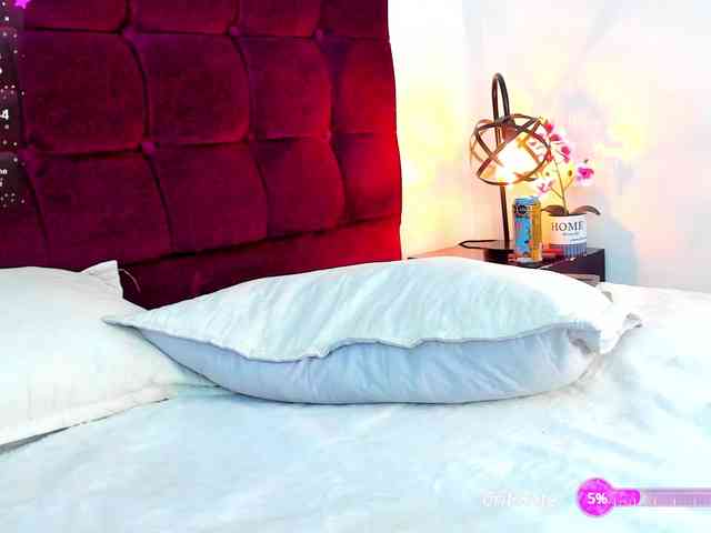 Nessa2905 webcam