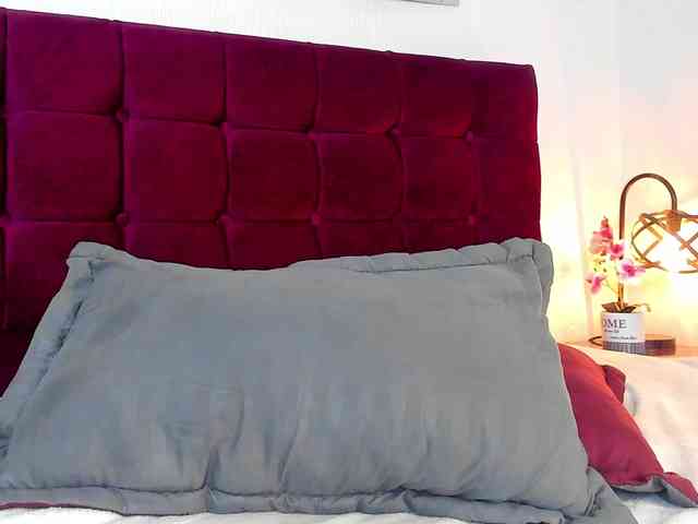 Nessa2905 webcam