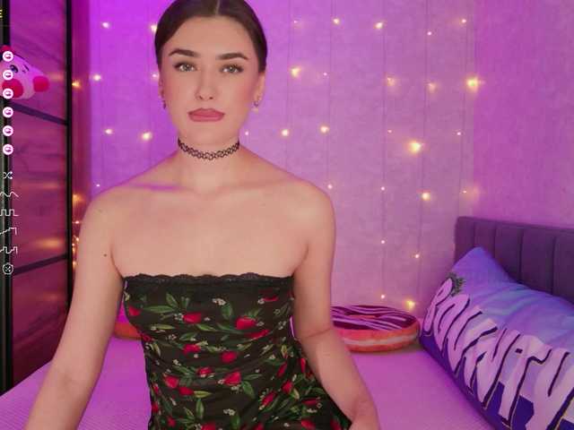 translateenglish — Hi I'm Janelle)