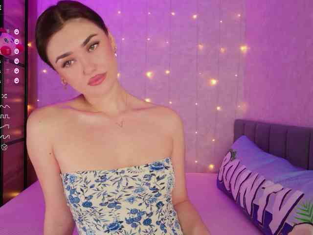 translateenglish Live Webcam on BongaCams