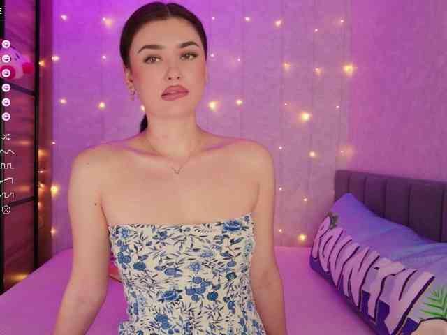 translateenglish Live Webcam on BongaCams