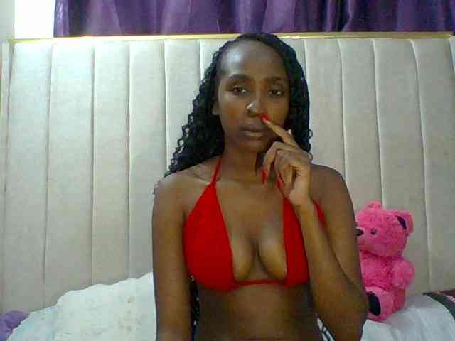 Ebonyy webcam