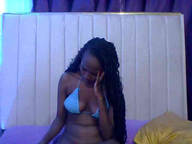 Ebonyy webcam