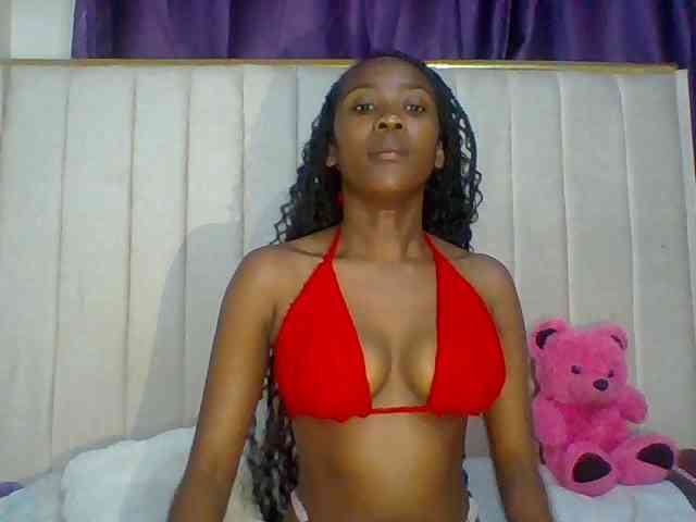 Ebonyy webcam