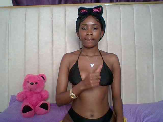 Ebonyy webcam