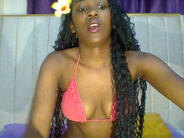 Ebonyy webcam