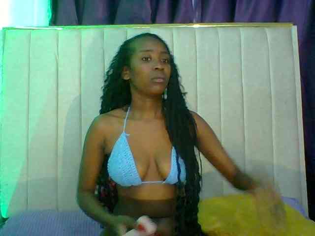 Ebonyy webcam