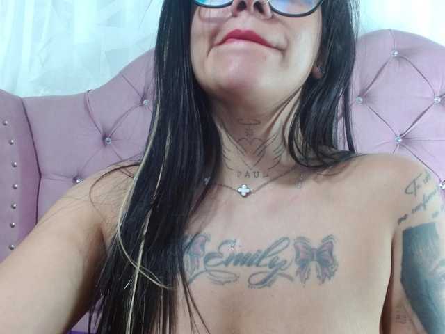 evelingjoyy's BongaCams show and profile