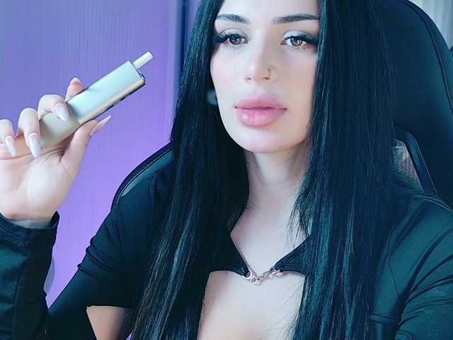 Sex chat gratuit in direct cu Ivybelle pe BongaCams