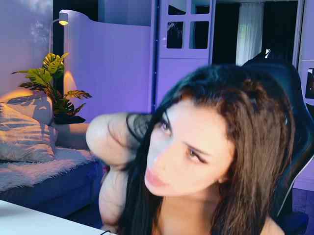 Ivybelle Live Webcam on BongaCams