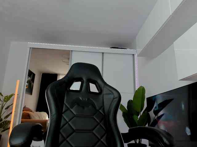 Ivybelle webcam