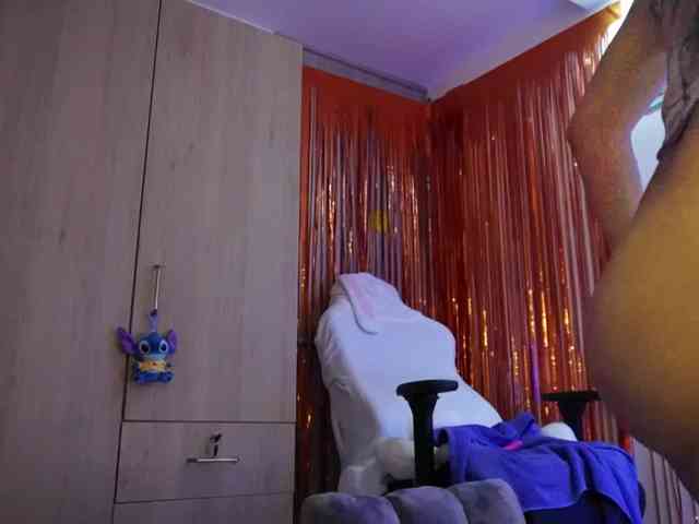 antoherrera Live Webcam on BongaCams