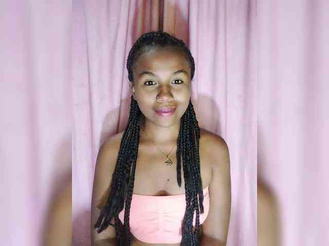 Chocolatee Live Webcam on BongaCams