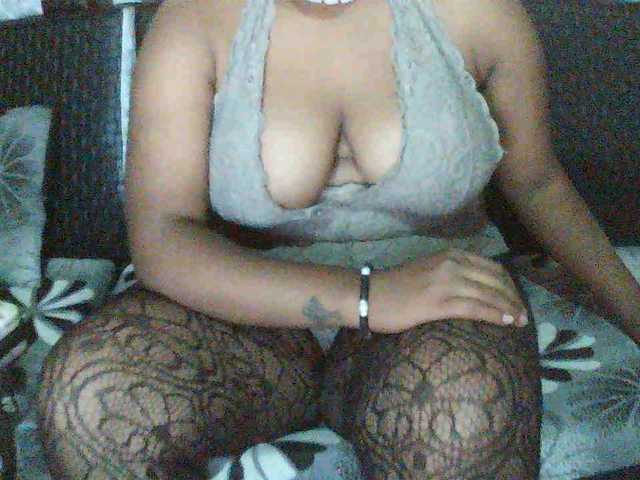 Ritah777 webcam bongacams model stream image