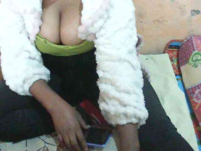 Ritah777 webcam