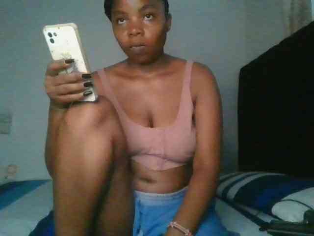 Sexy-joy123 webcam