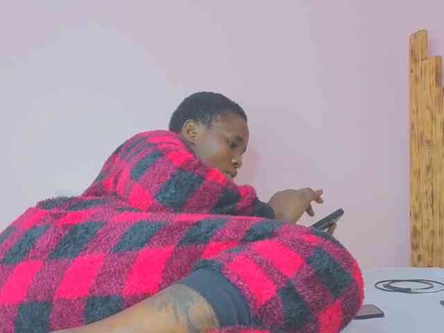 MISS-FAITH091 webcam