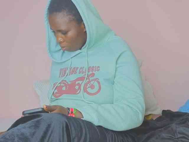 MISS-FAITH091 webcam