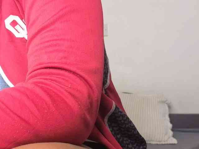 MISS-FAITH091 webcam