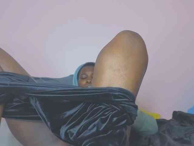 MISS-FAITH091 webcam