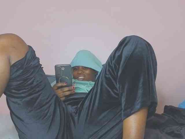 MISS-FAITH091 webcam