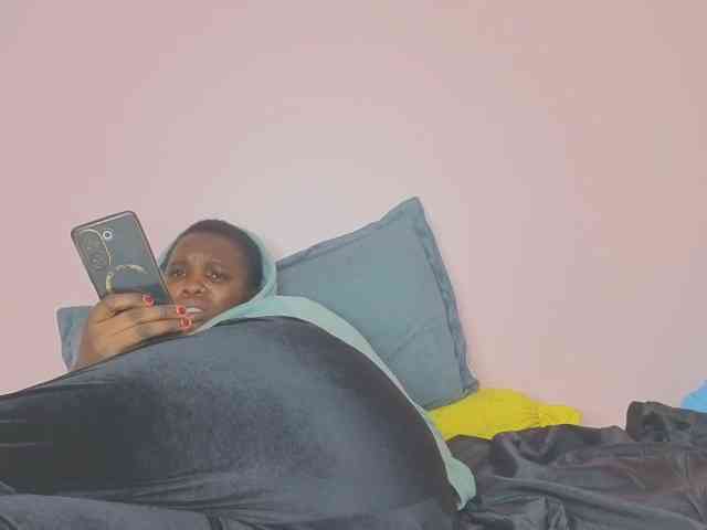 MISS-FAITH091 webcam