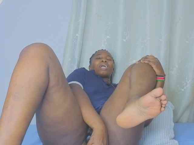 MISS-FAITH091 webcam