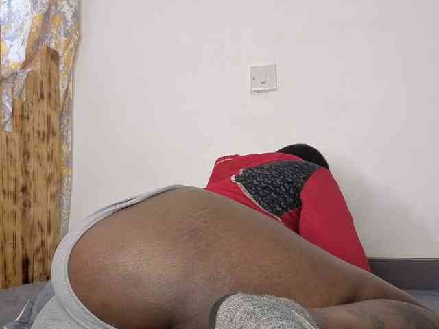 MISS-FAITH091 webcam